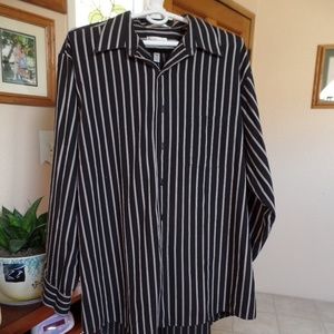 Men's Black Vertical Striped Button Down big &tall